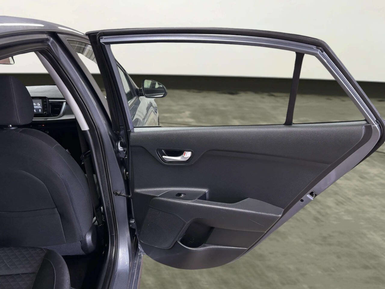 Used 2020 Kia Rio S image 17