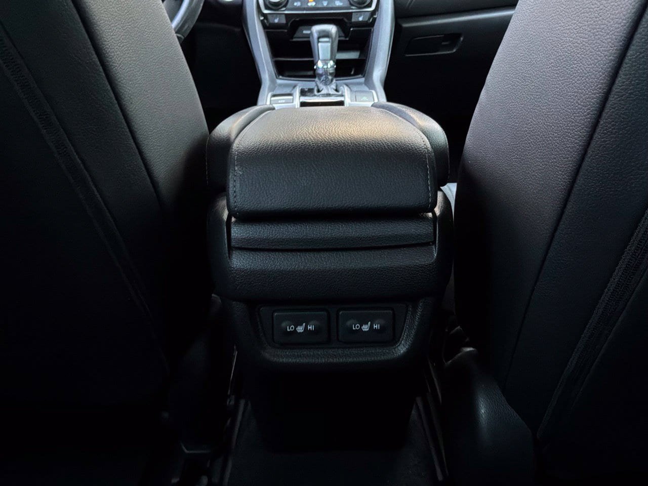 Used 2019 Honda Civic Touring image 14