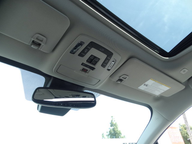 New 2026 Toyota Sienna XLE image 25