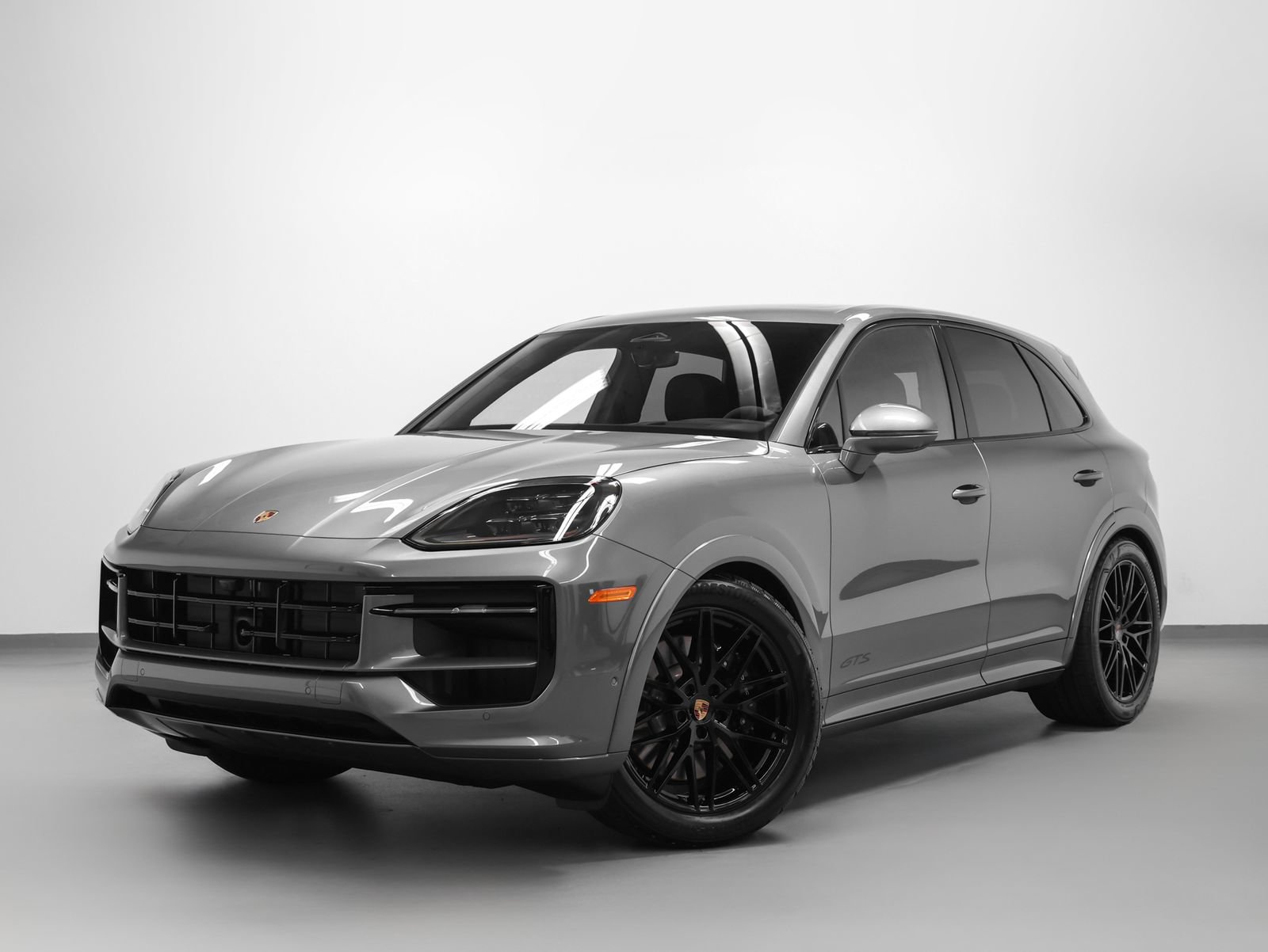 New 2026 Porsche Cayenne GTS AWD/4WD image 1