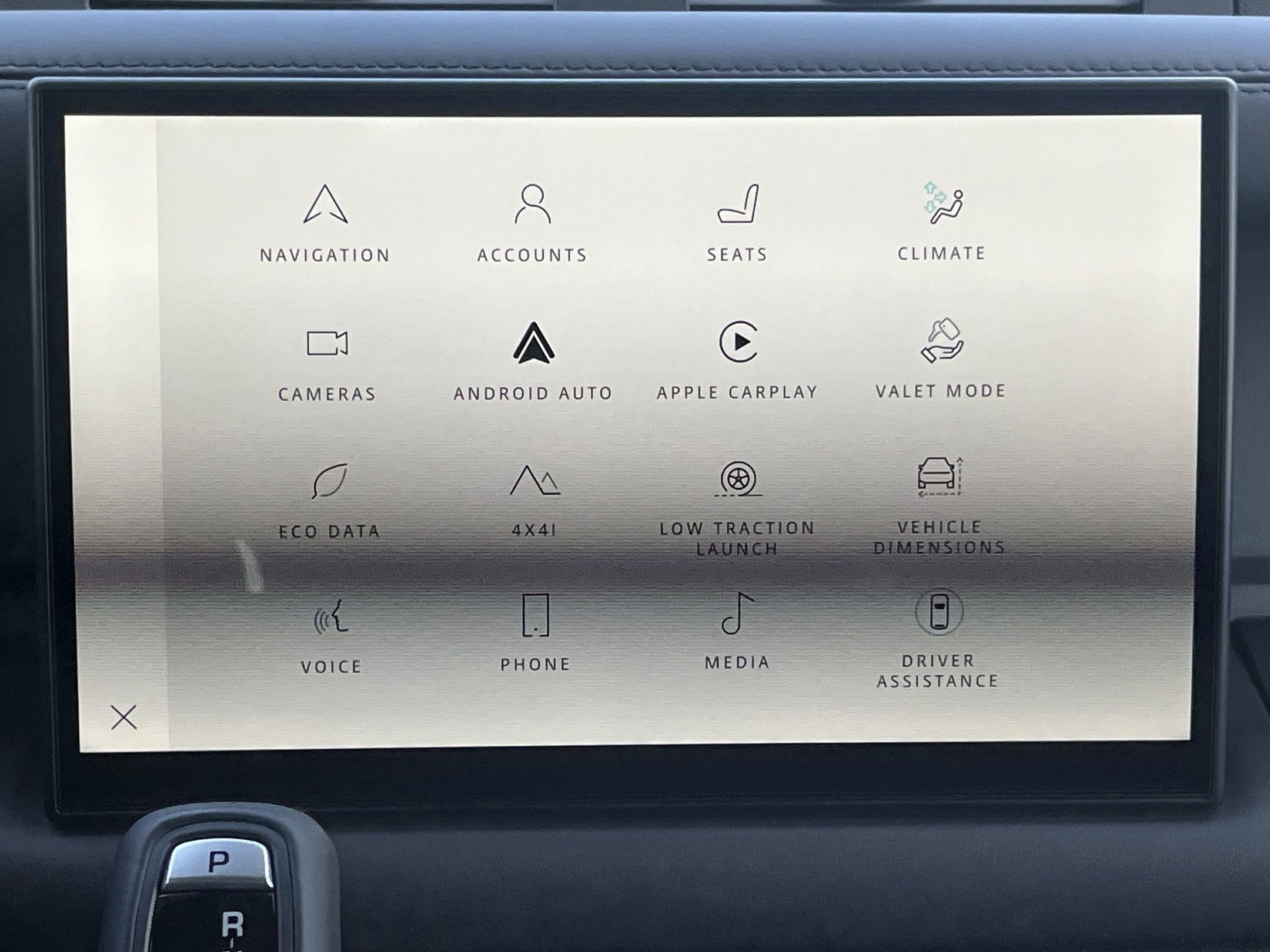 Used 2025 Land Rover Defender 110 S image 23