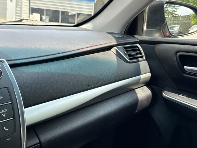 Used 2017 Toyota Camry SE FWD image 26