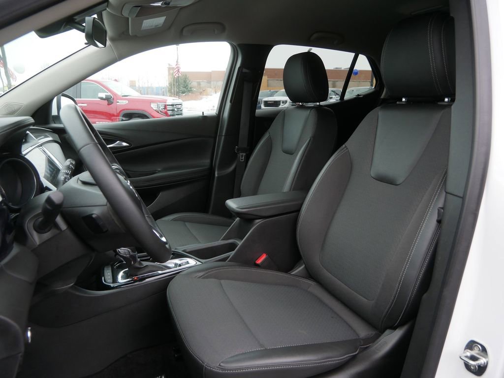 Used 2023 Buick Encore GX Select image 9