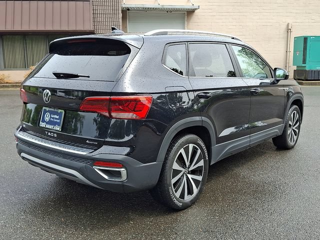Certified 2023 Volkswagen Taos SE w/ Panoramic Sunroof Package AWD/4WD image 11