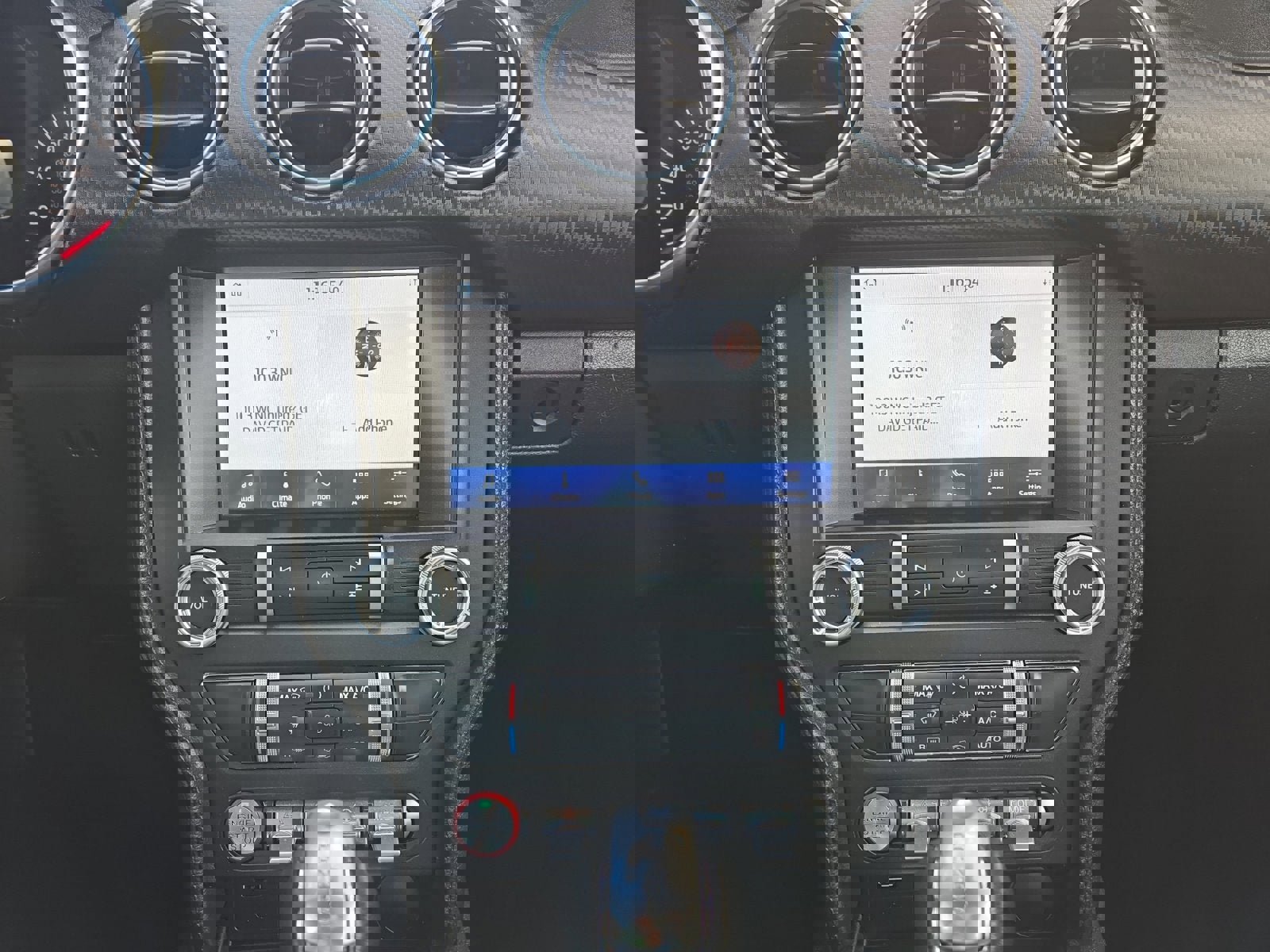 Certified 2022 Ford Mustang Convertible w/ Equipment Group 101A image 17