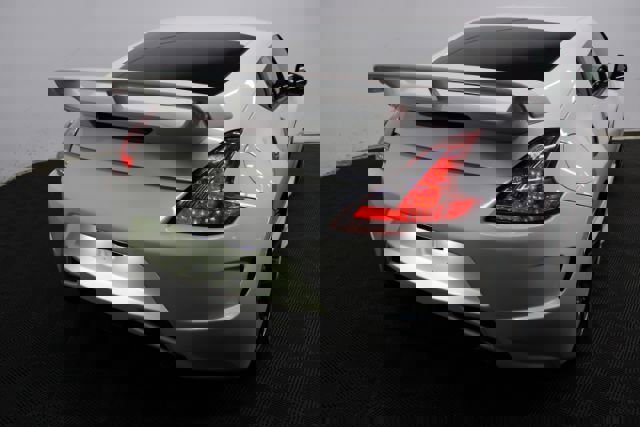 Used 2016 Nissan 370Z w/ Sport Package image 7