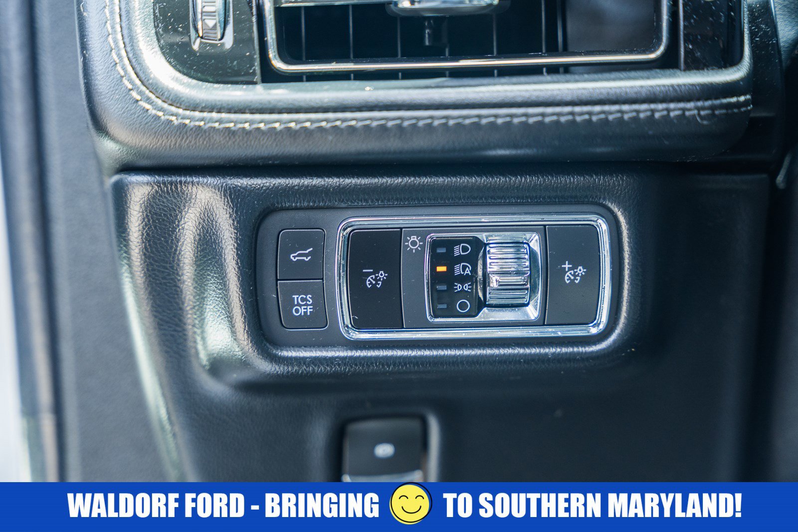 Used 2022 Lincoln Nautilus Reserve image 43