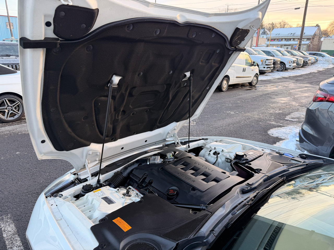 Used 2009 Jaguar XK Coupe image 34