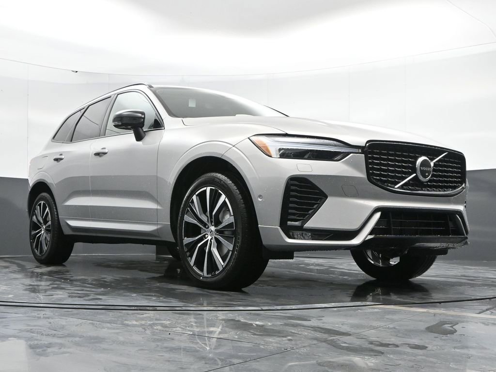 New 2025 Volvo XC60 B5 Plus w/ Protection Package Premier image 43