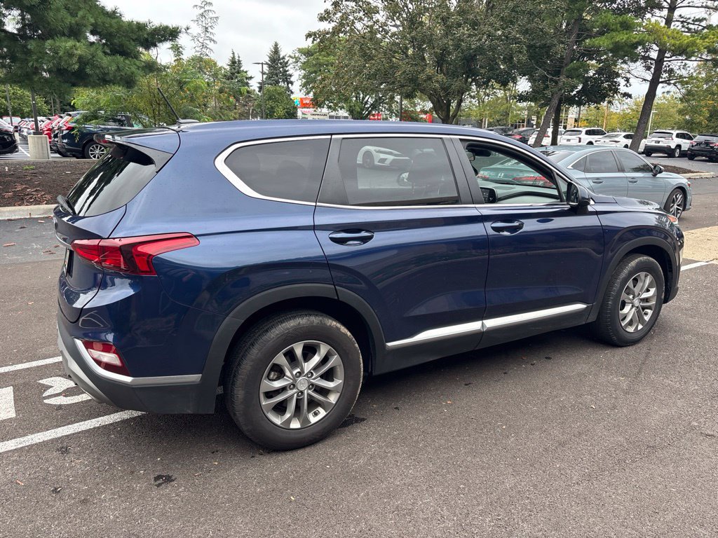 Used 2020 Hyundai Santa Fe SE FWD image 5