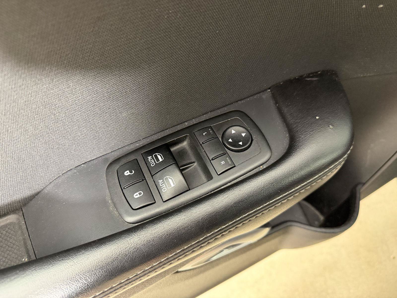 Used 2019 Dodge Challenger SXT w/ Blacktop Package AWD/4WD image 18