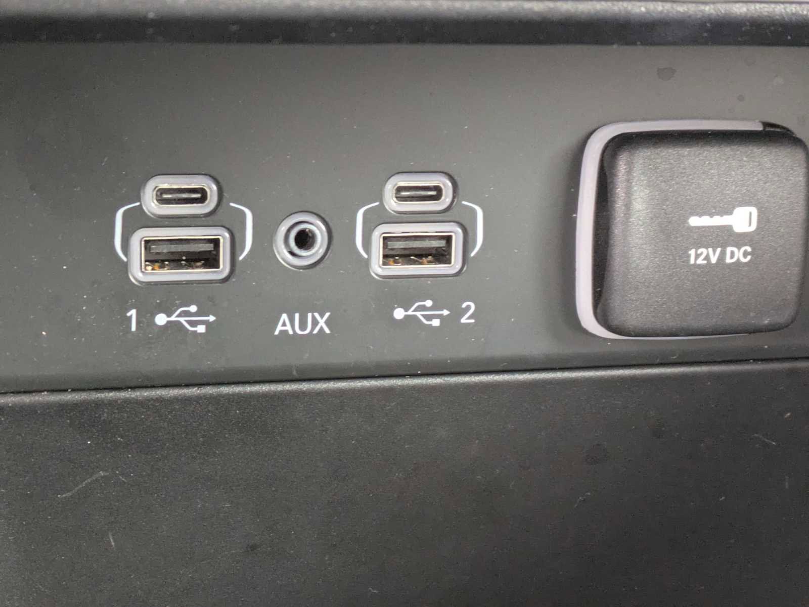 Used 2025 Jeep Grand Cherokee L Limited w/ Trailer Tow Package image 30