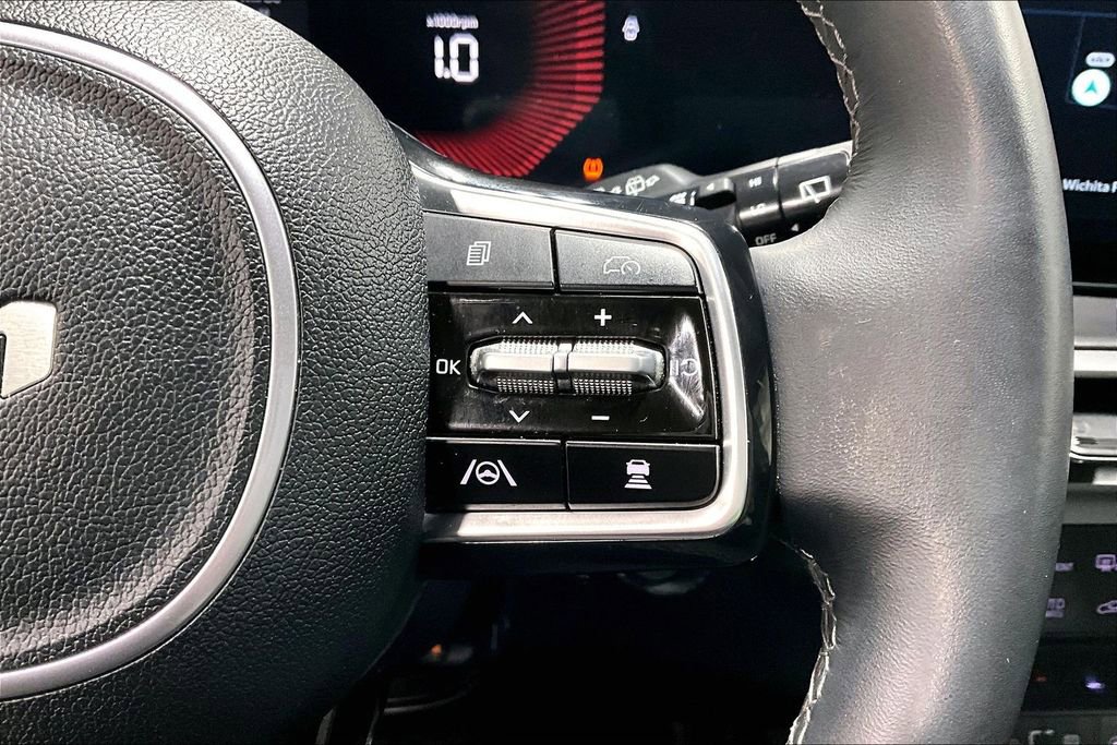 Used 2024 Kia Sorento S image 24