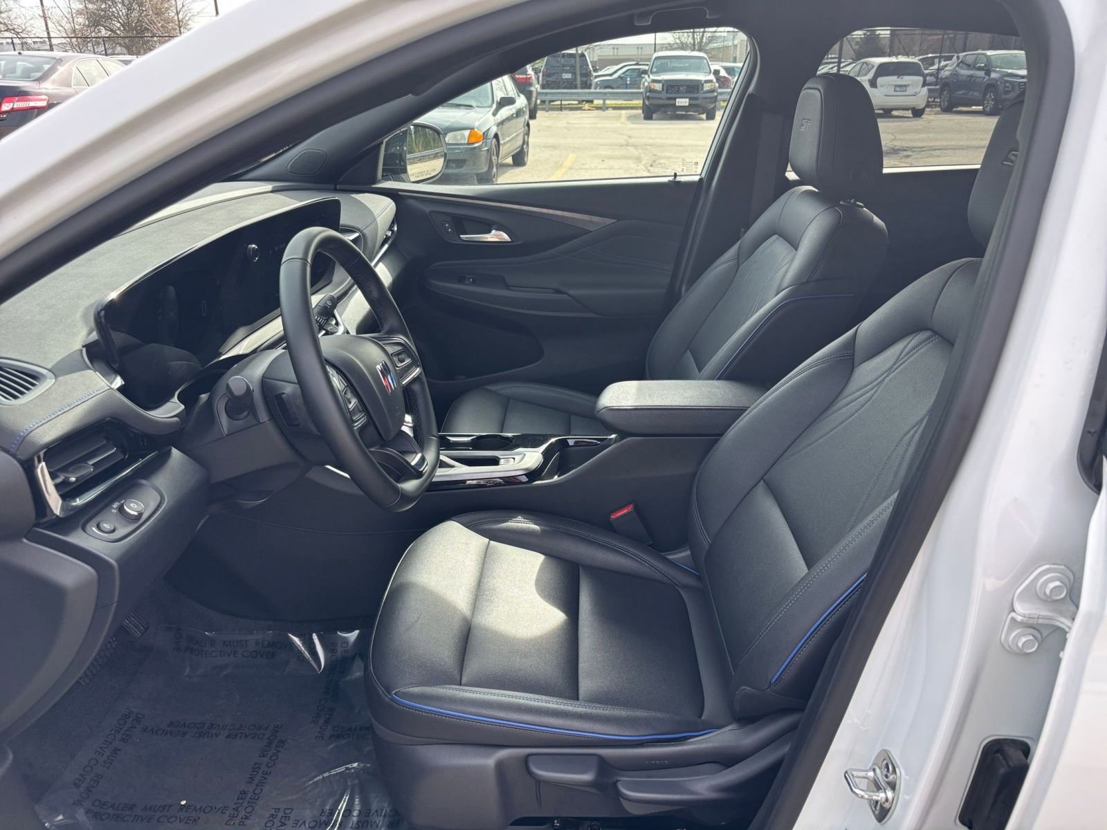 Used 2025 Buick Envista Sport Touring image 25