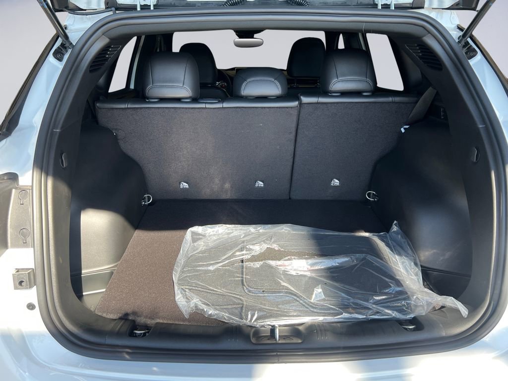 New 2026 Jeep Compass Latitude image 19