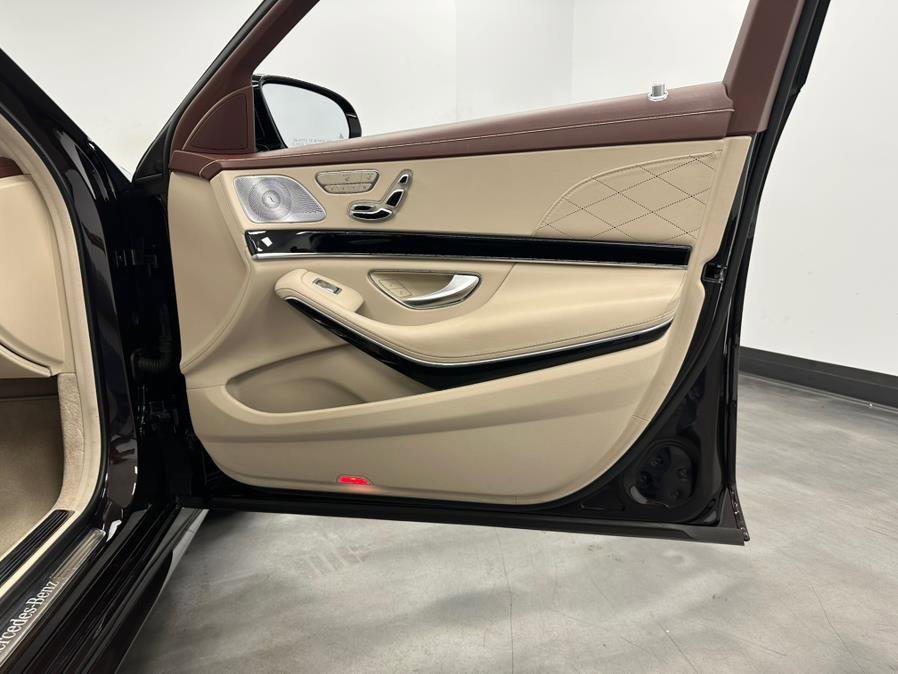 Used 2018 Mercedes-Benz S 560 4MATIC Sedan w/ AMG Line Exterior image 35