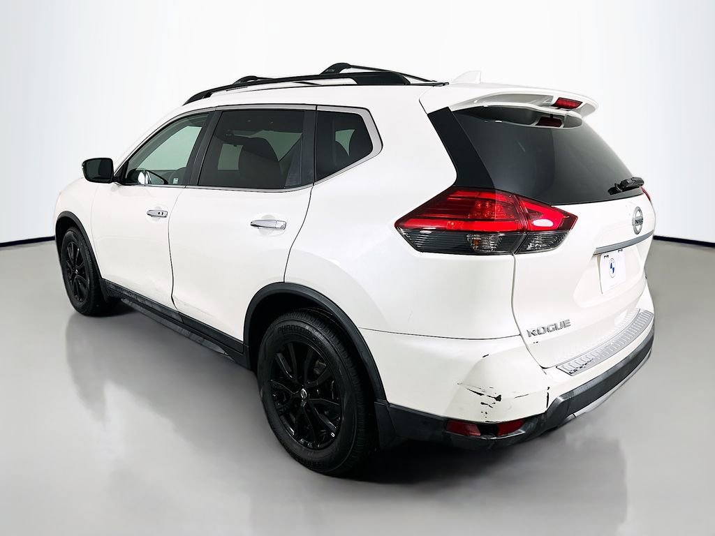 Used 2017 Nissan Rogue SV w/ Midnight Edition FWD image 7