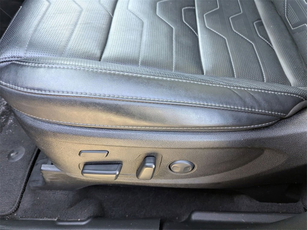 Used 2022 Kia Telluride SX w/ SX Prestige Package image 14