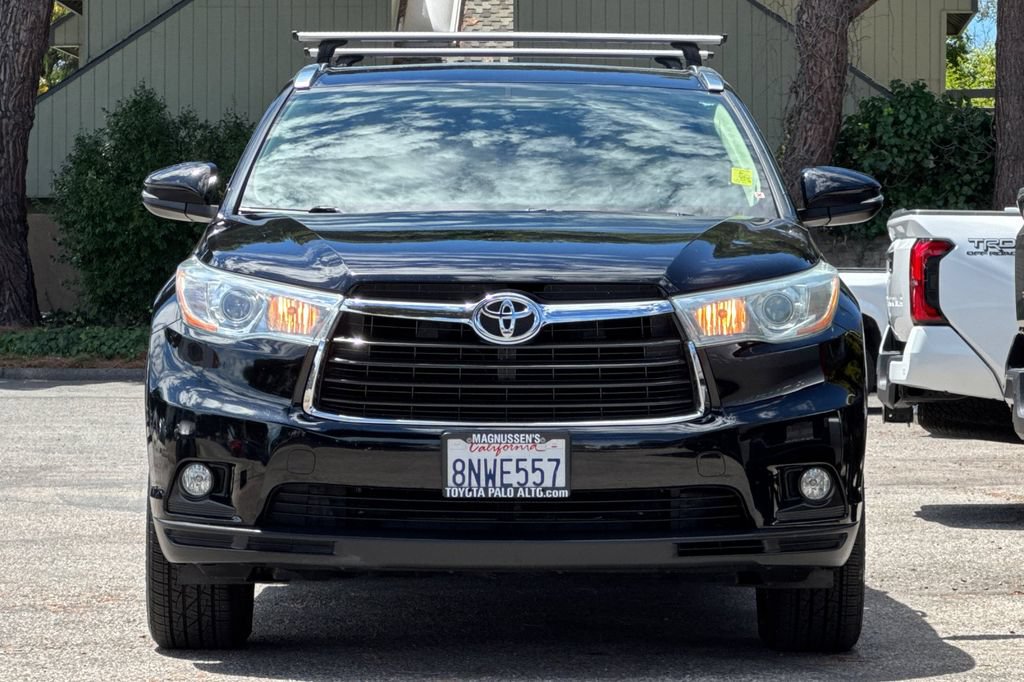 Certified 2016 Toyota Highlander XLE w/ Protection Package #3 AWD/4WD image 8