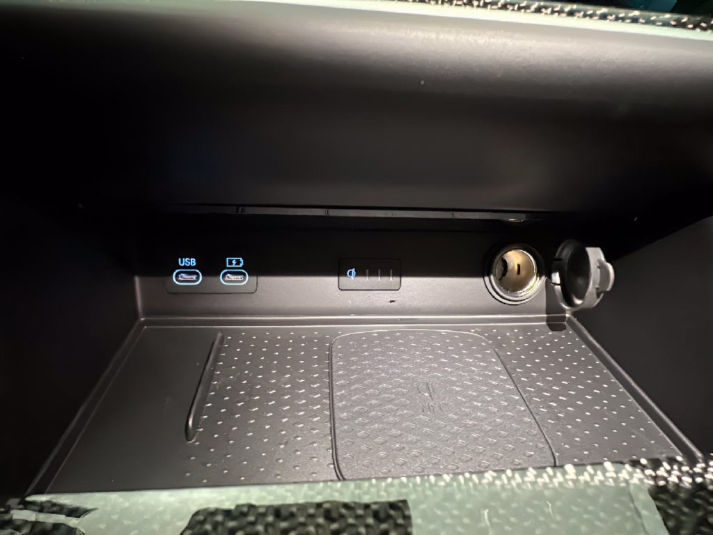 New 2026 Genesis GV80 3.5T e-SC AWD/4WD image 12