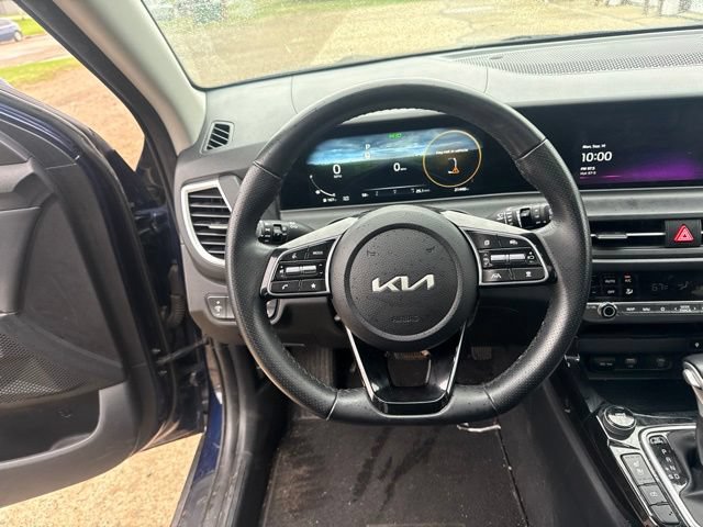 Used 2024 Kia Seltos SX w/ SX Sunroof Package AWD/4WD image 12