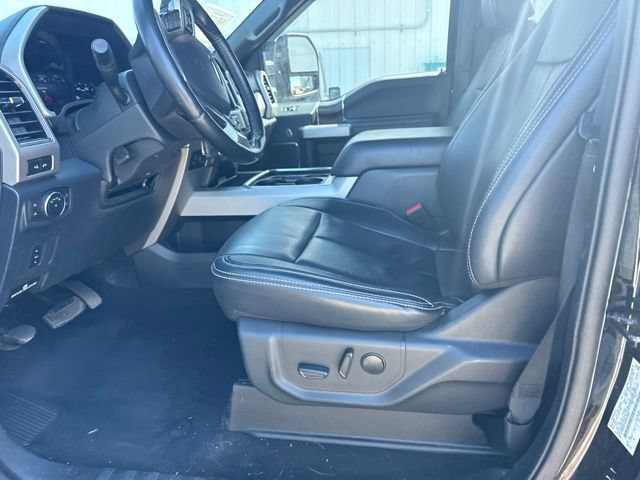Used 2022 Ford F350 Lariat w/ Lariat Value Package AWD/4WD image 2