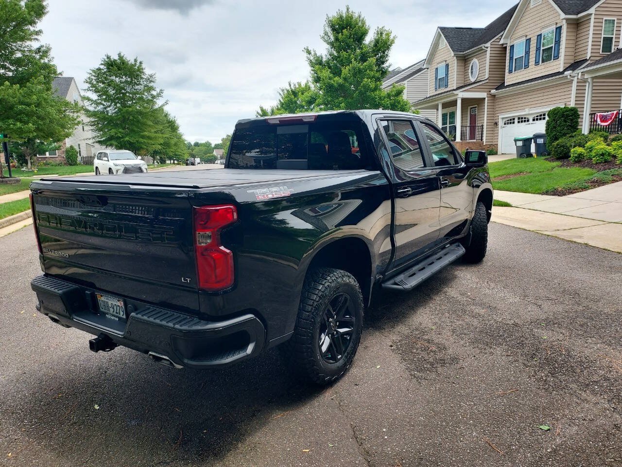 Used 2024 Chevrolet Silverado 1500 LT Trail Boss w/ LT Trail Boss Premium Package AWD/4WD image 4