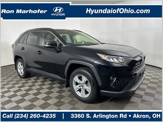 Used 2020 Toyota RAV4 XLE w/ Convenience Package image 1