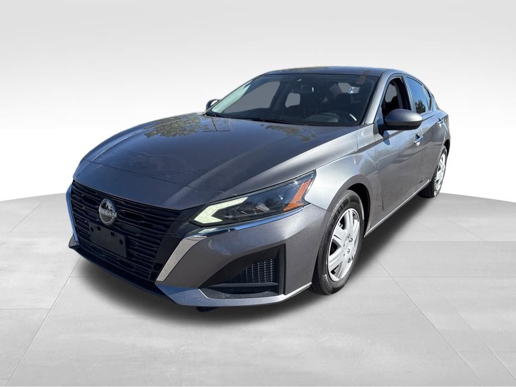 Used 2023 Nissan Altima 2.5 S image 3
