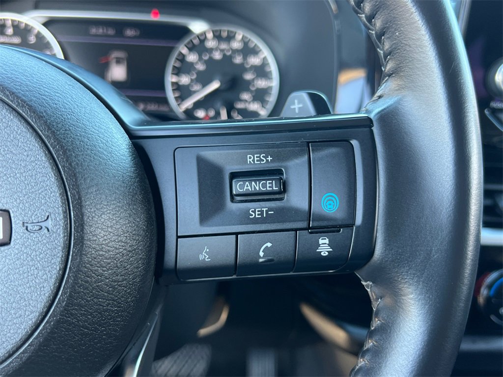 Used 2024 Nissan Pathfinder SV image 27