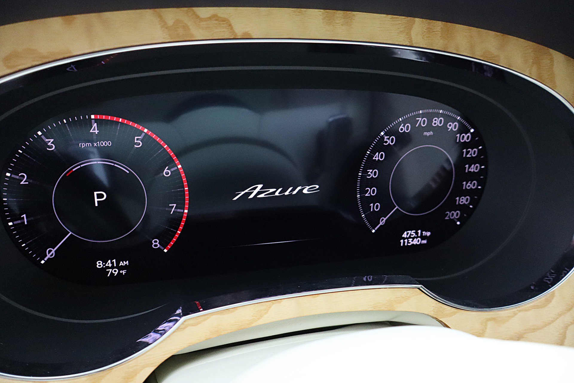 Used 2024 Bentley Bentayga image 31