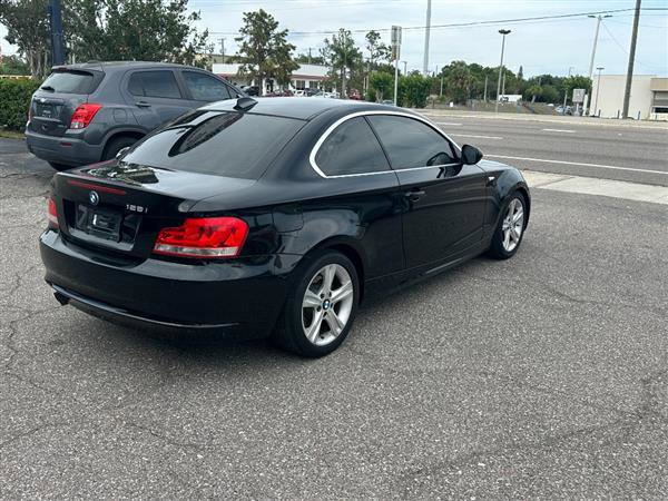 Used 2012 BMW 128i Coupe RWD image 4