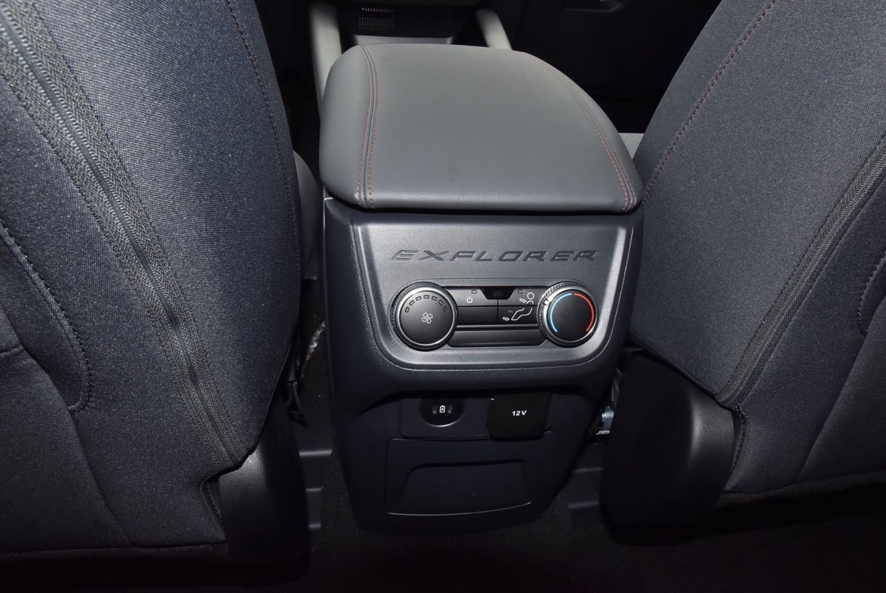 Certified 2025 Ford Explorer Active RWD image 19