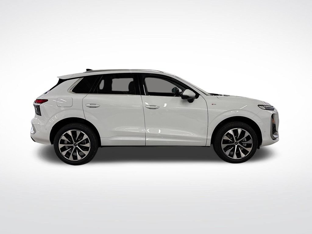 New 2026 Audi Q3 quattro 2.0T AWD/4WD image 6