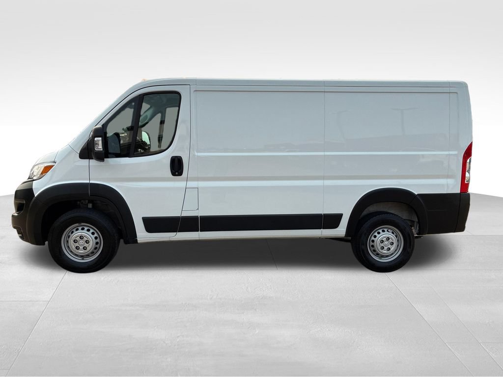 Used 2025 RAM ProMaster 2500 w/ Convenience Group FWD image 2