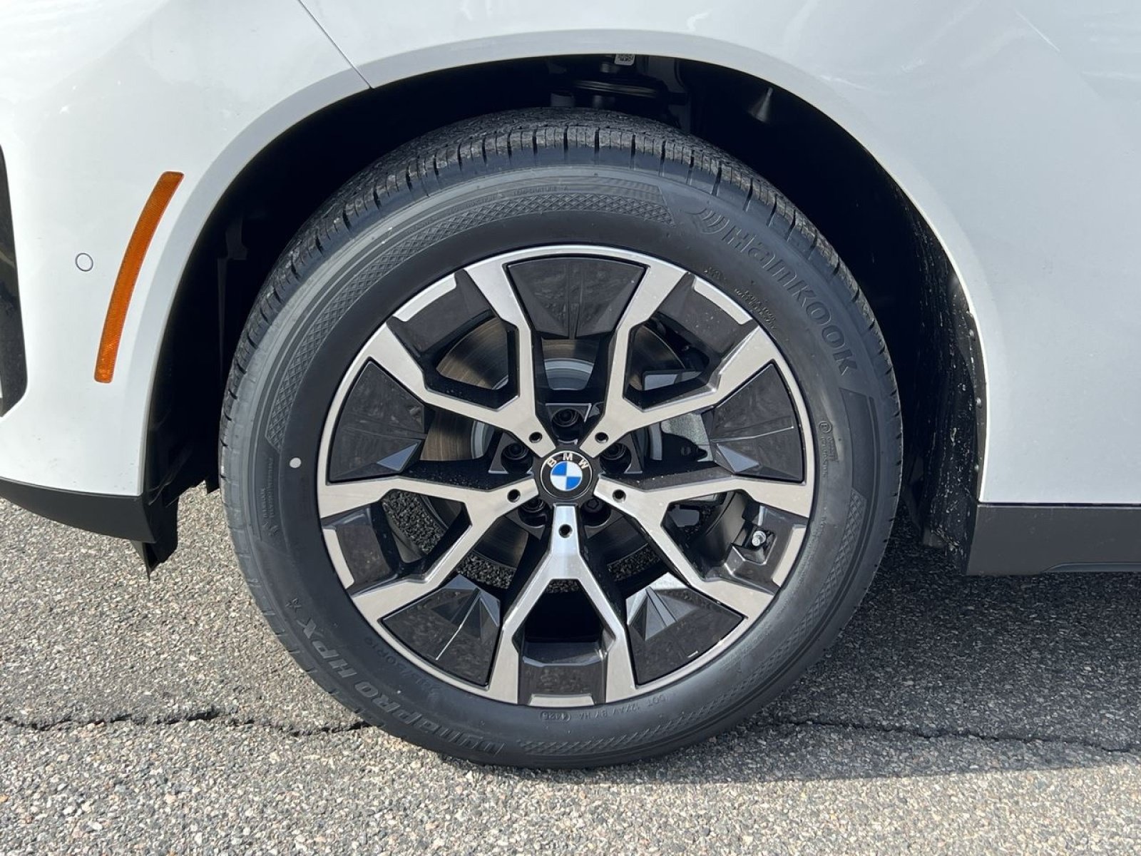New 2026 BMW X3 xDrive30i w/ Convenience Package AWD/4WD image 9