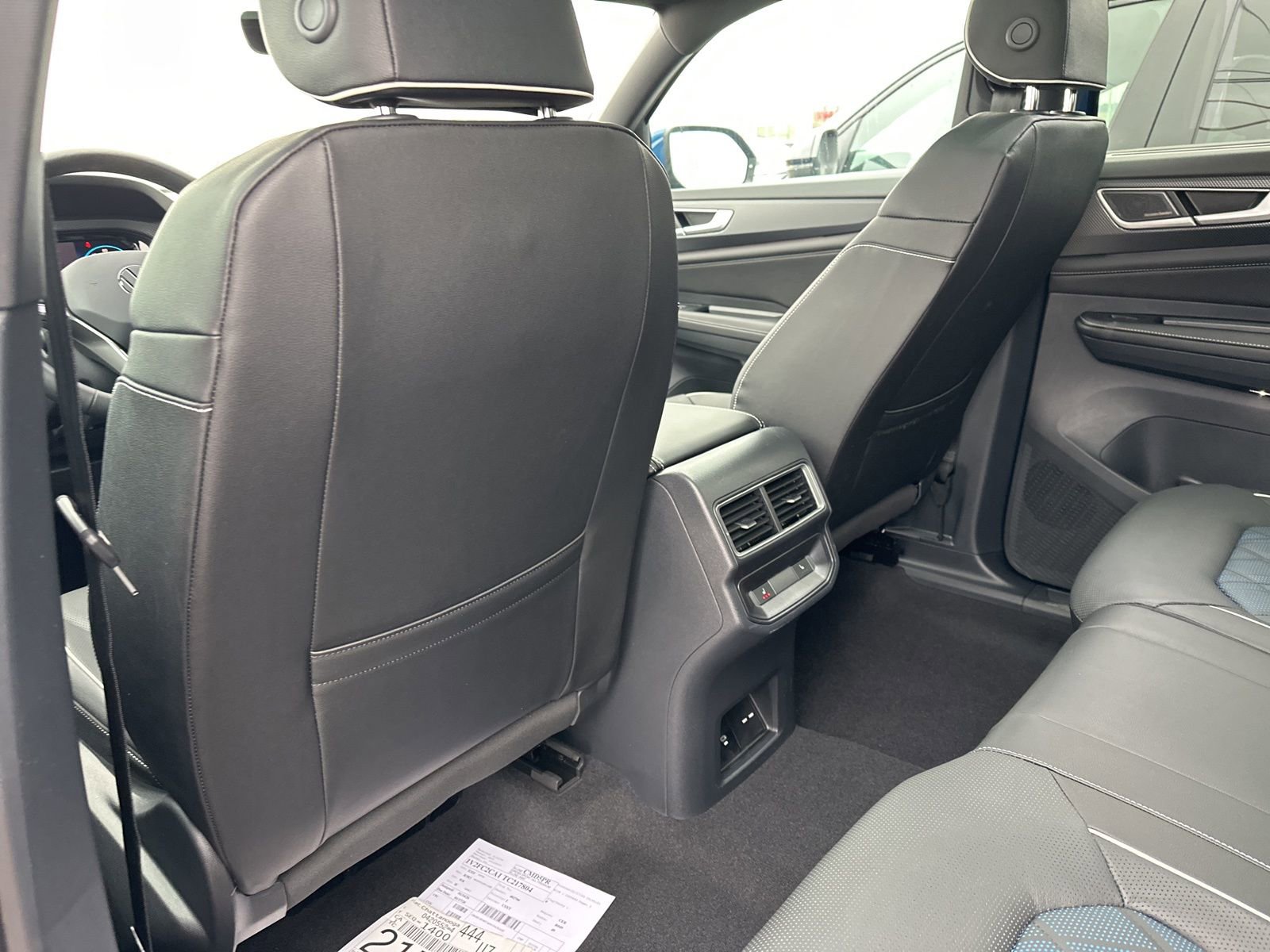 New 2026 Volkswagen Atlas Cross Sport SEL Premium R-Line image 19