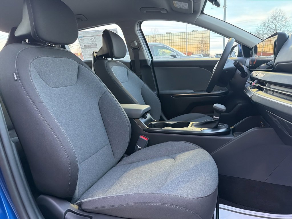 New 2025 Kia K4 LXS image 13
