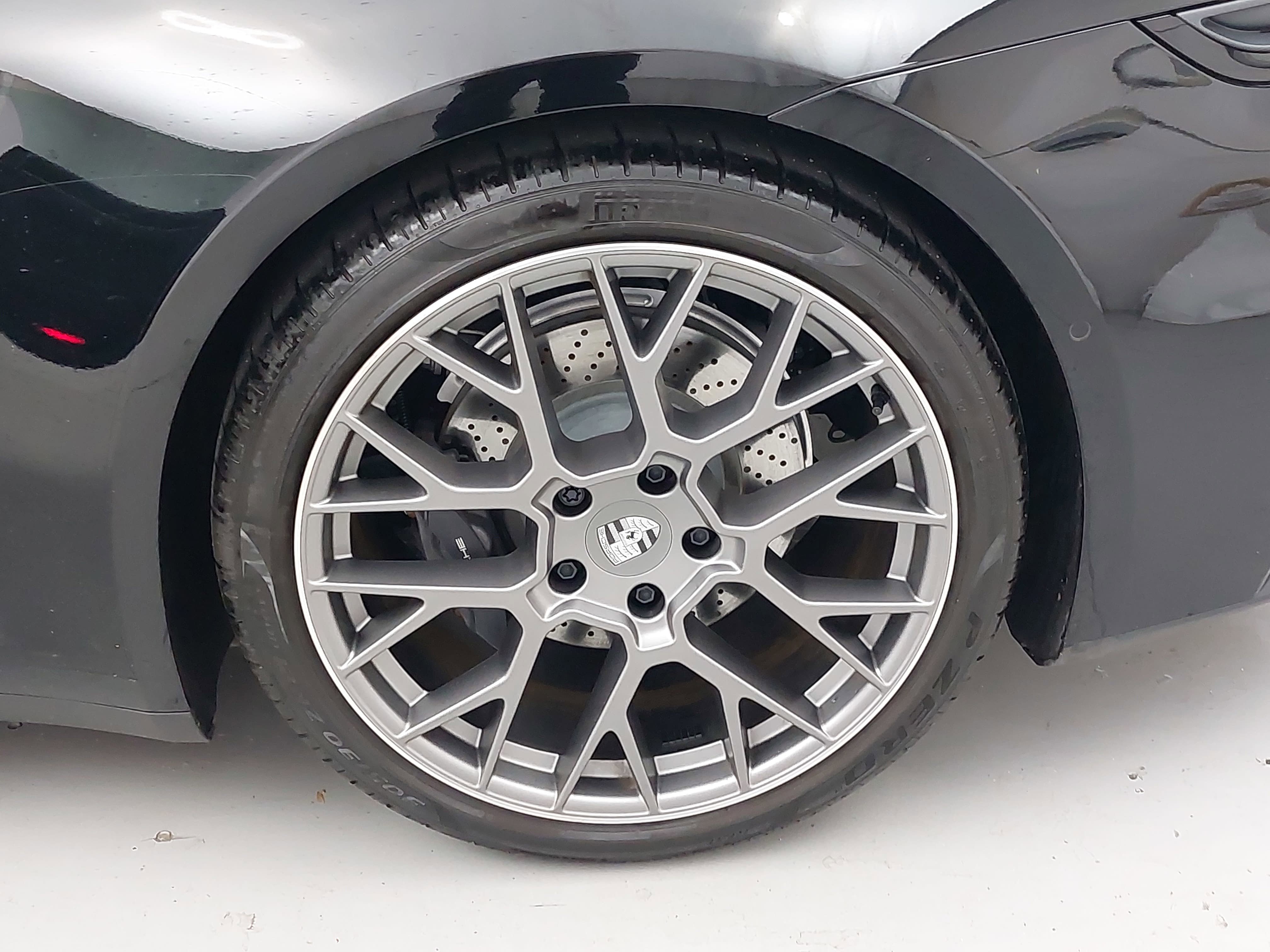 Certified 2026 Porsche 911 Carrera RWD image 32