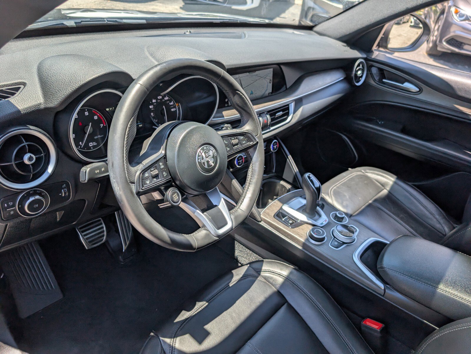 Used 2022 Alfa Romeo Stelvio Ti w/ Active Assist Plus Package AWD/4WD image 10