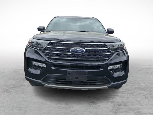 Certified 2022 Ford Explorer XLT w/ Equipment Group 202A image 2