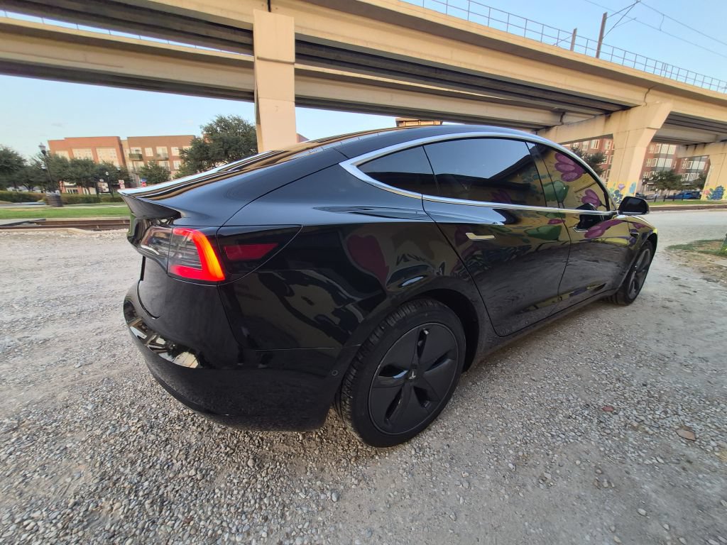Used 2019 Tesla Model 3 RWD image 2