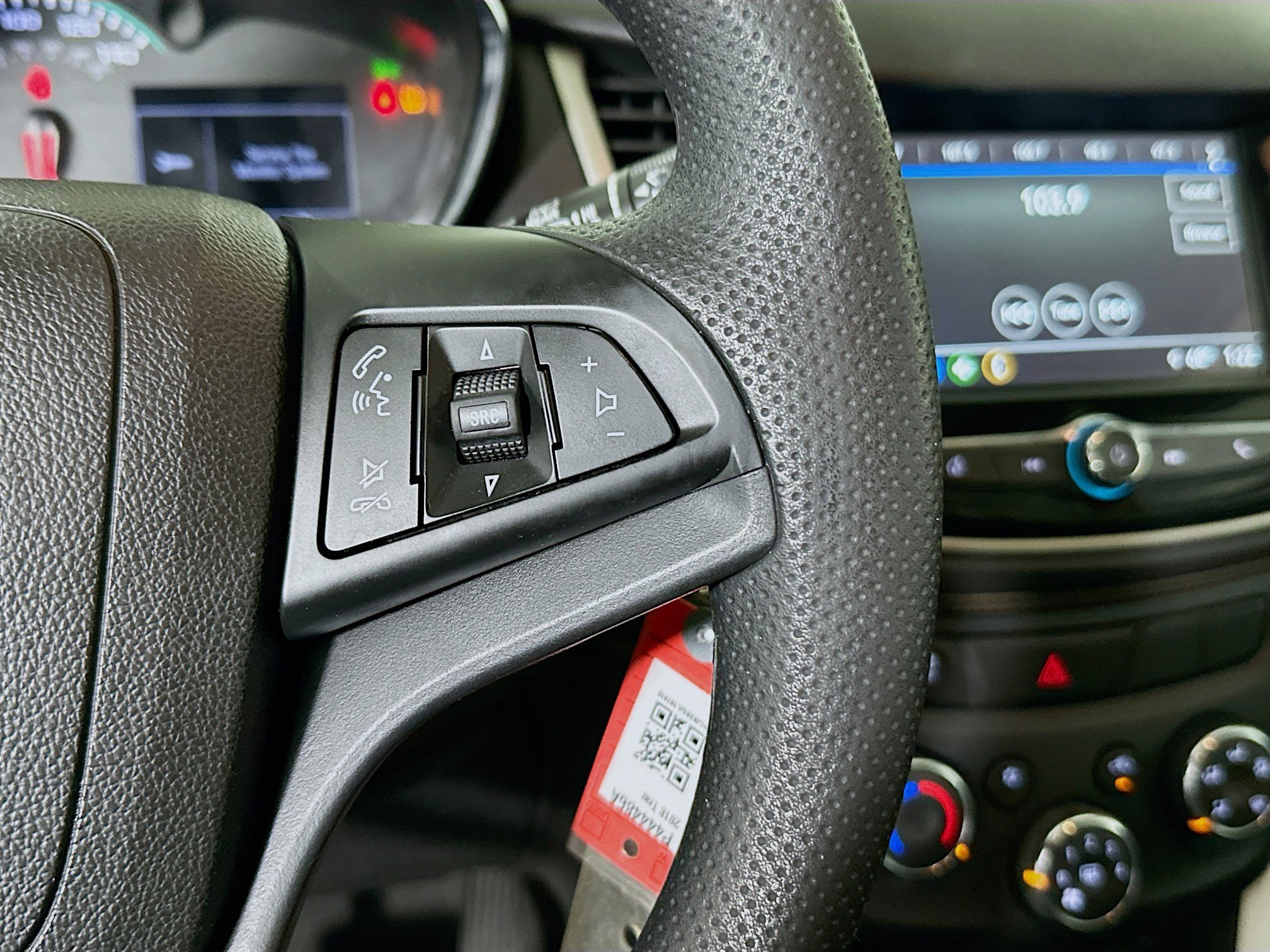 Used 2018 Chevrolet Trax LS FWD image 16