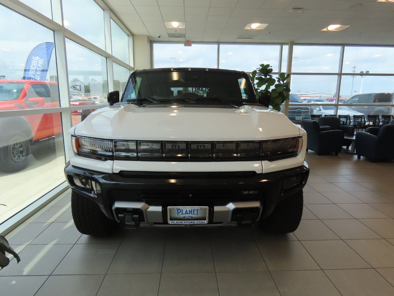Used 2026 GMC Hummer EV SUV w/ LPO, Dark Essentials Package AWD/4WD image 5