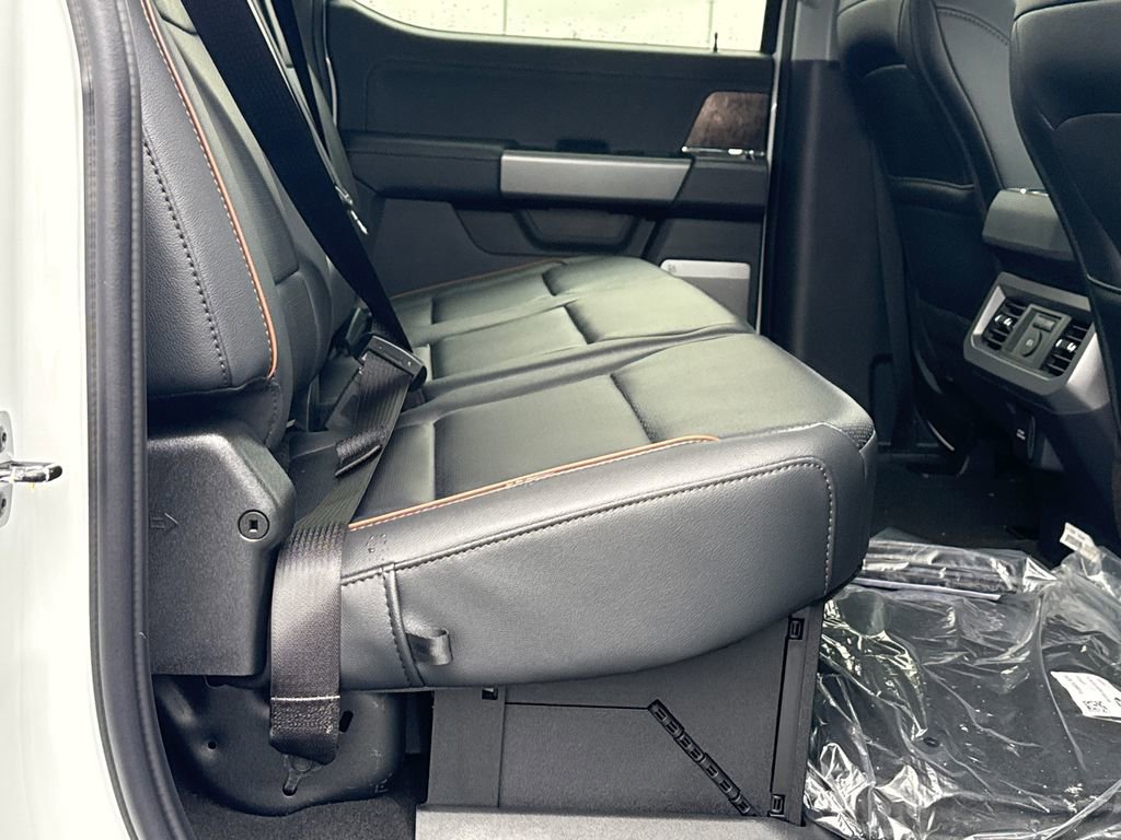 New 2026 Ford F250 Lariat w/ Black Appearance Package image 15