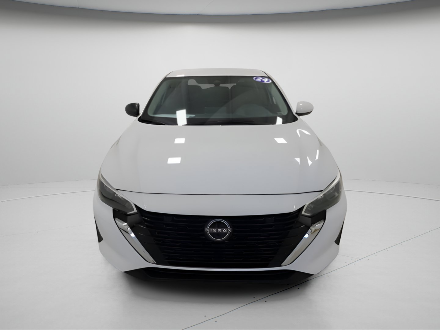 Used 2024 Nissan Sentra SV FWD image 2