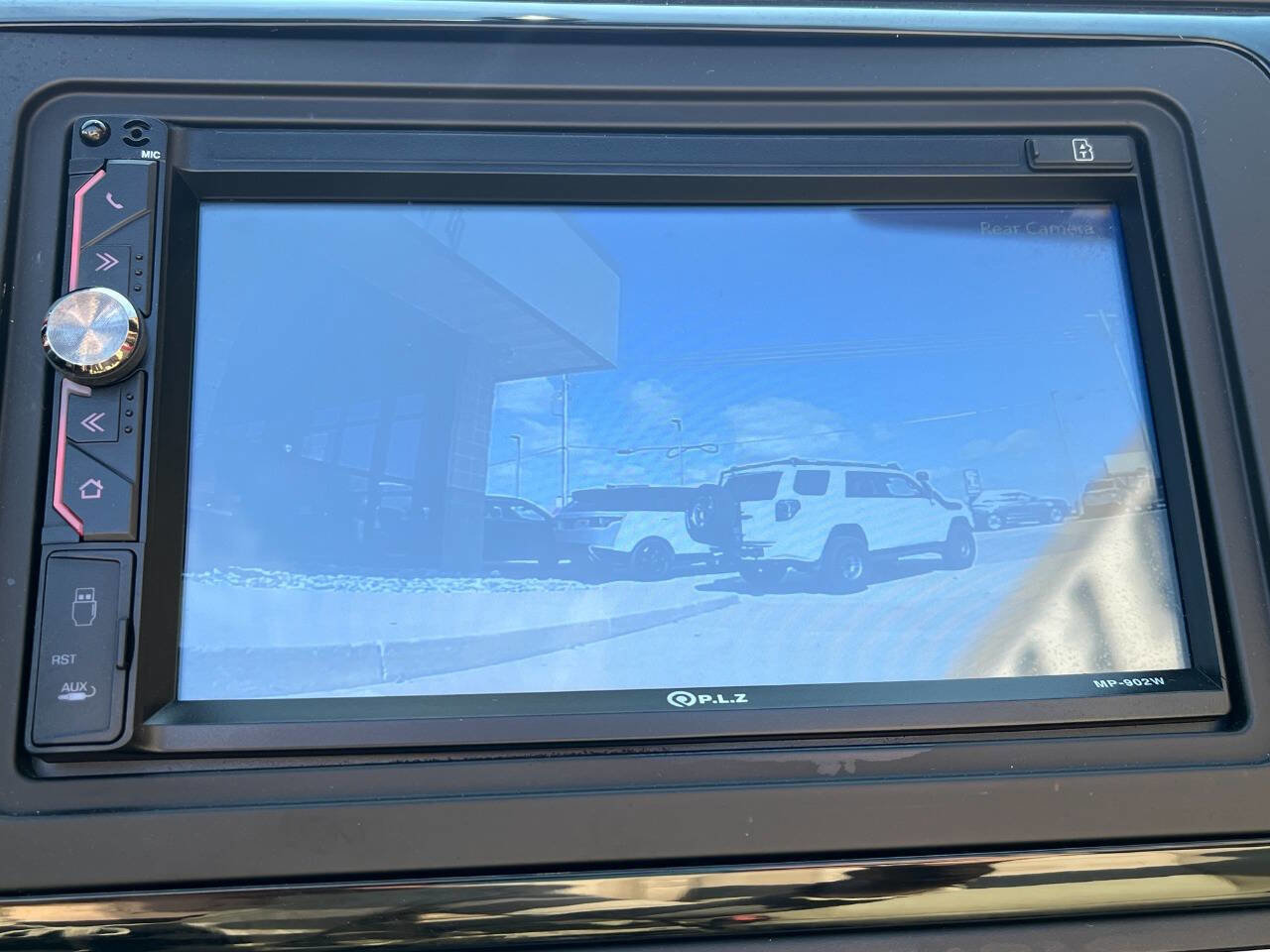 Used 2013 Volkswagen Beetle 2.5 image 11