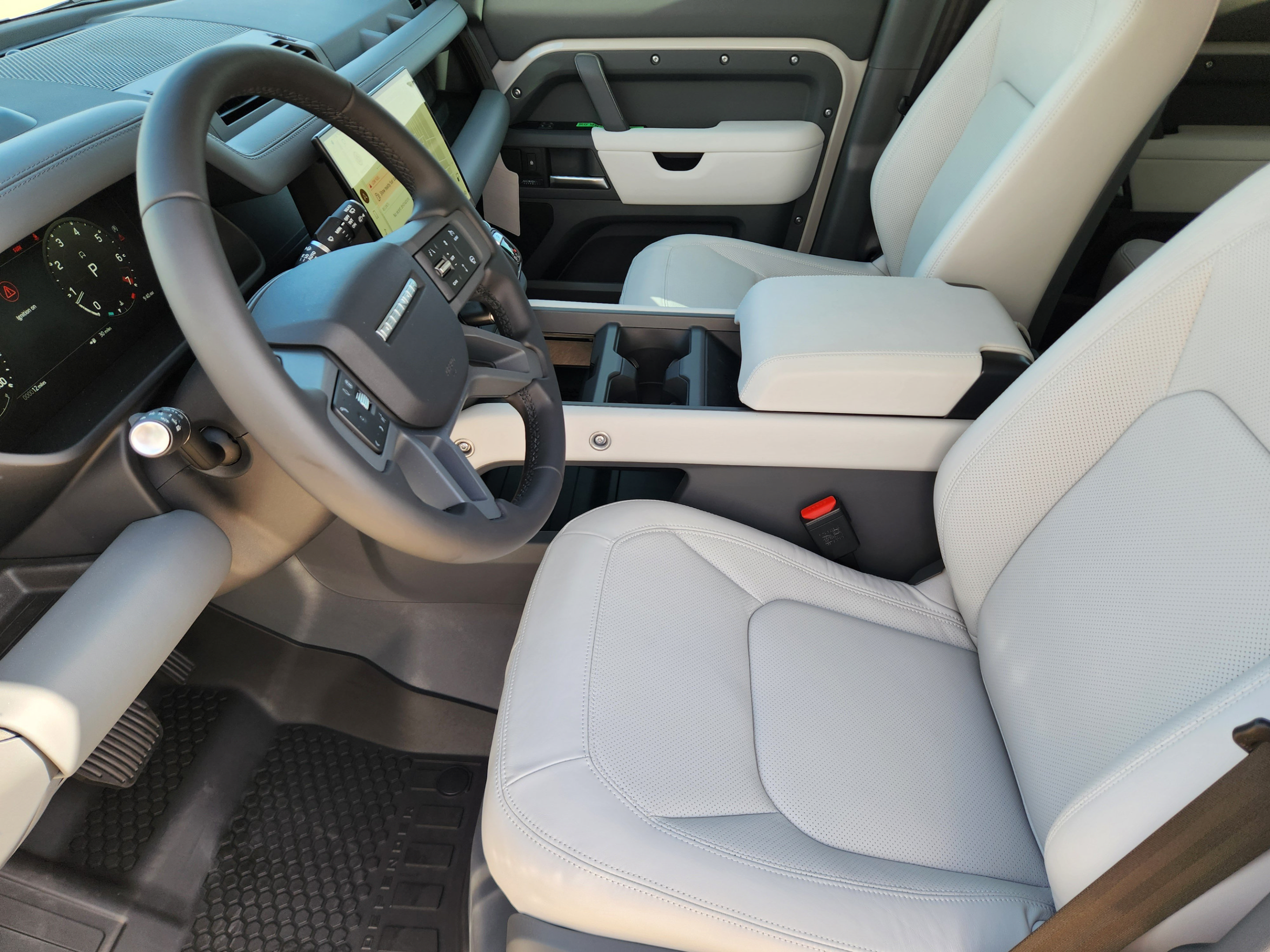 New 2026 Land Rover Defender 110 X-Dynamic SE AWD/4WD image 8