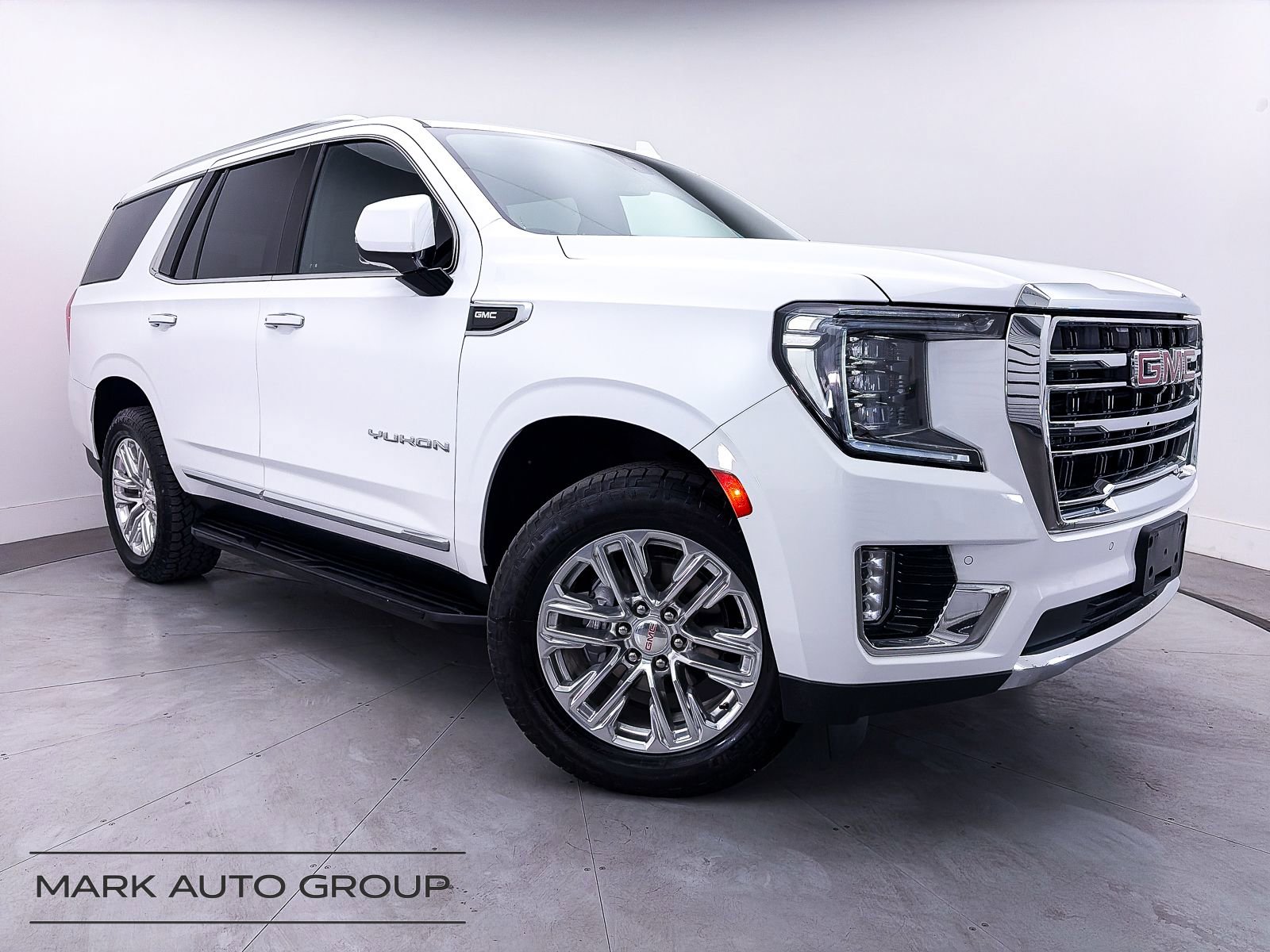 Used 2022 GMC Yukon SLT w/ SLT Premium Package