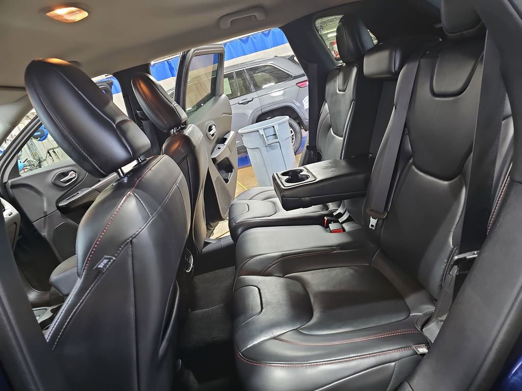 Used 2016 Jeep Cherokee Trailhawk w/ Leather Interior Group image 13